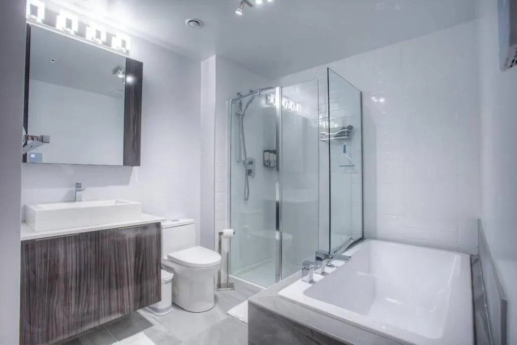 2 Bedroom Condo In The Heart Of The City Montréal Kanada