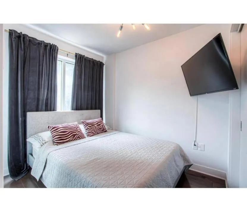 Apartment 2 Bedroom Condo In The Heart Of The City Montréal Kanada